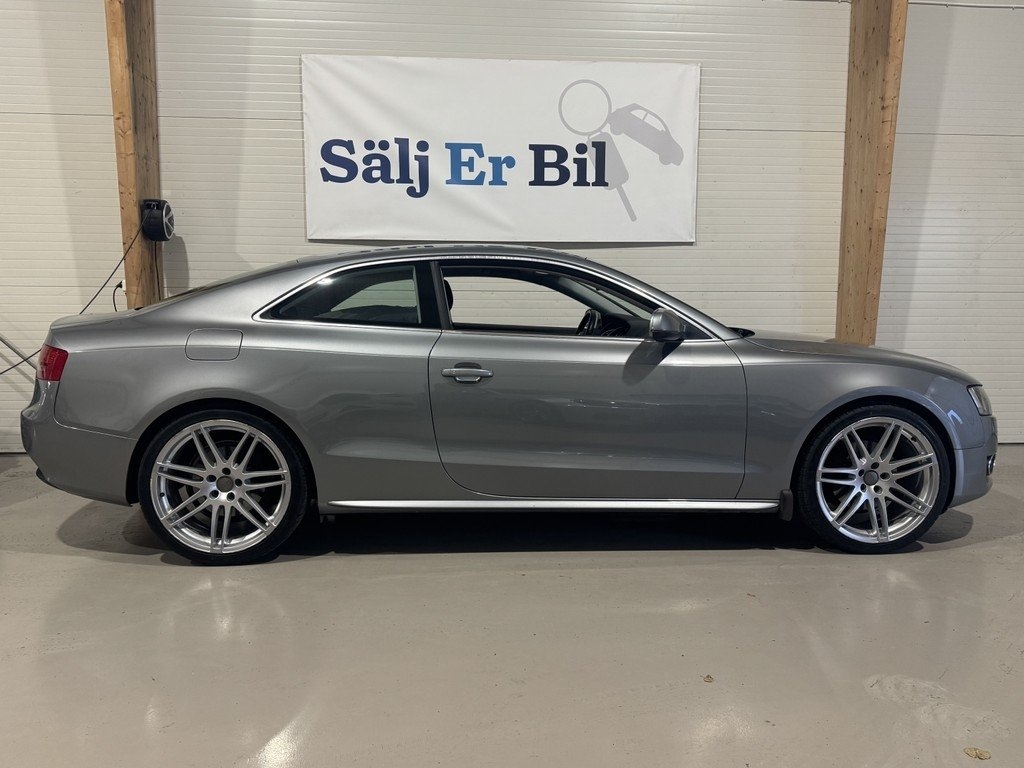 Audi A5 2010, photo 2/28
