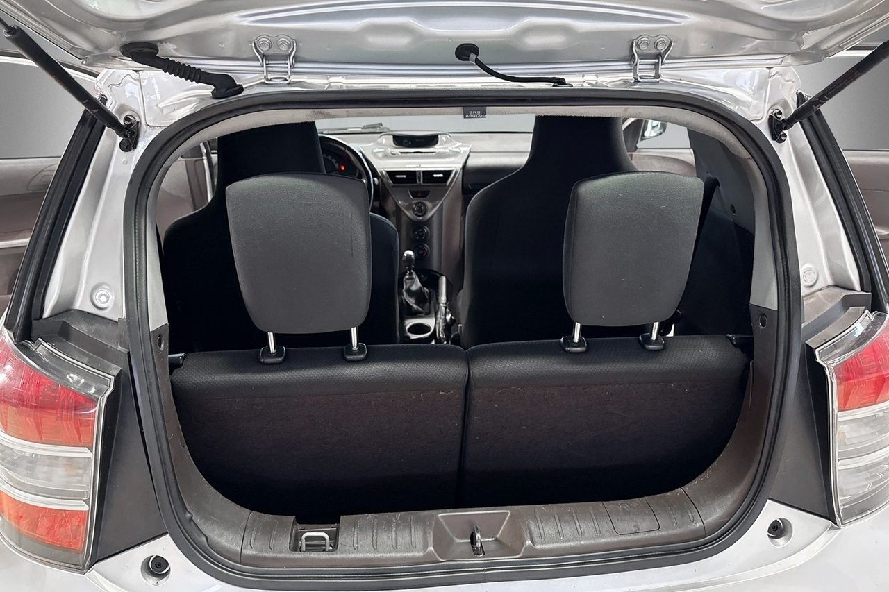 Toyota IQ 1.0 VVT-i Euro 4 2009, bild 7/10