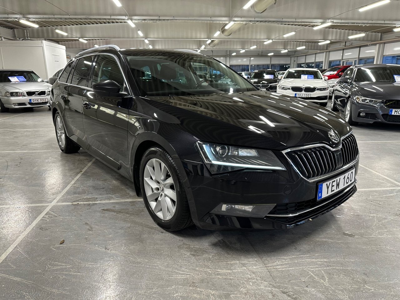 Skoda Superb Kombi 2.0 TDI 4x4 SCR Style 2017, bild 2/15