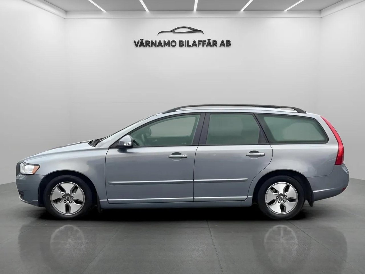 Volvo V50 2011, kuva 2/10