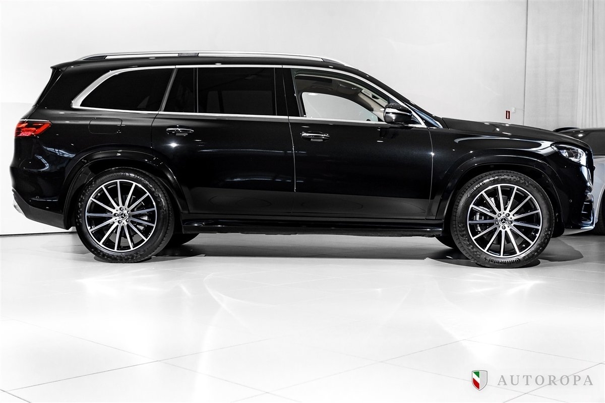 Mercedes-Benz GLS 2024, photo 3/10