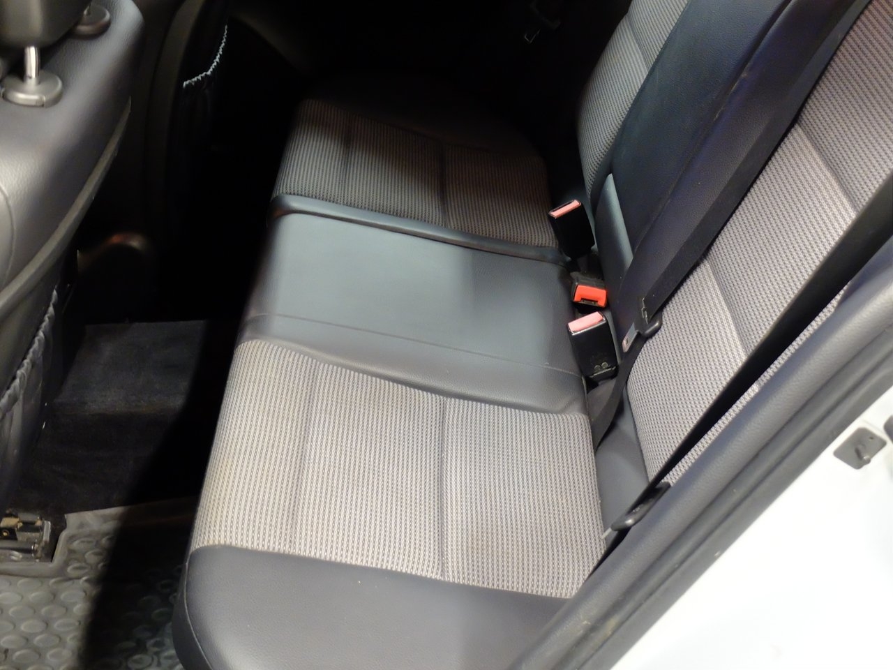 Mercedes-Benz C 2007, bild 6/10