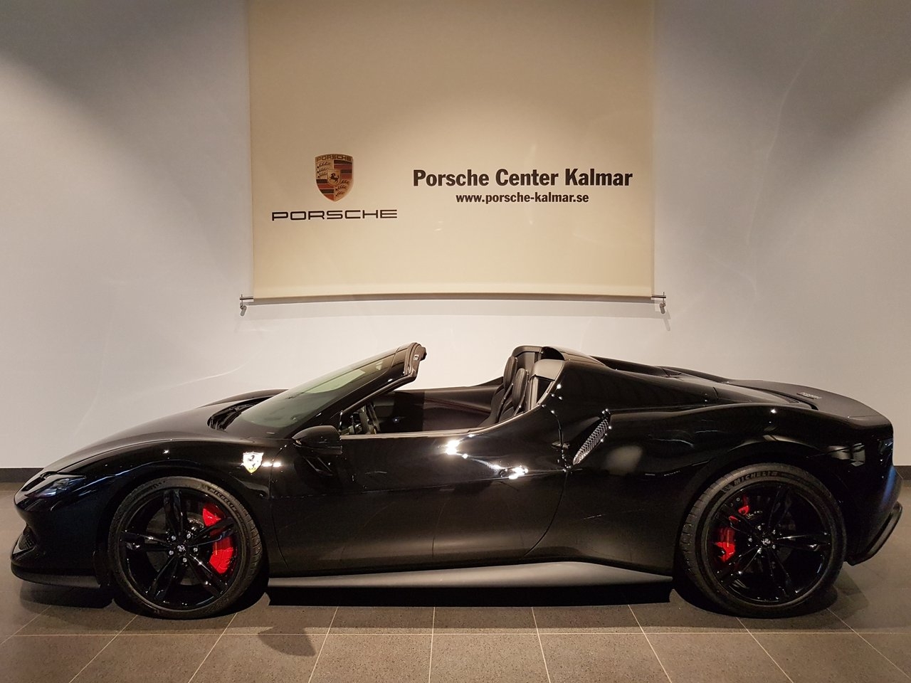 Ferrari 296 GTS