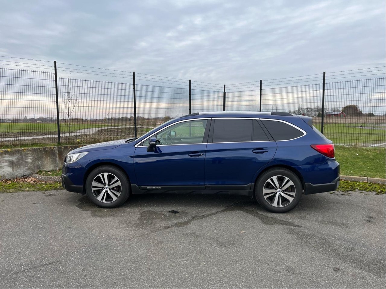 Subaru Outback 2015, bild 2/6