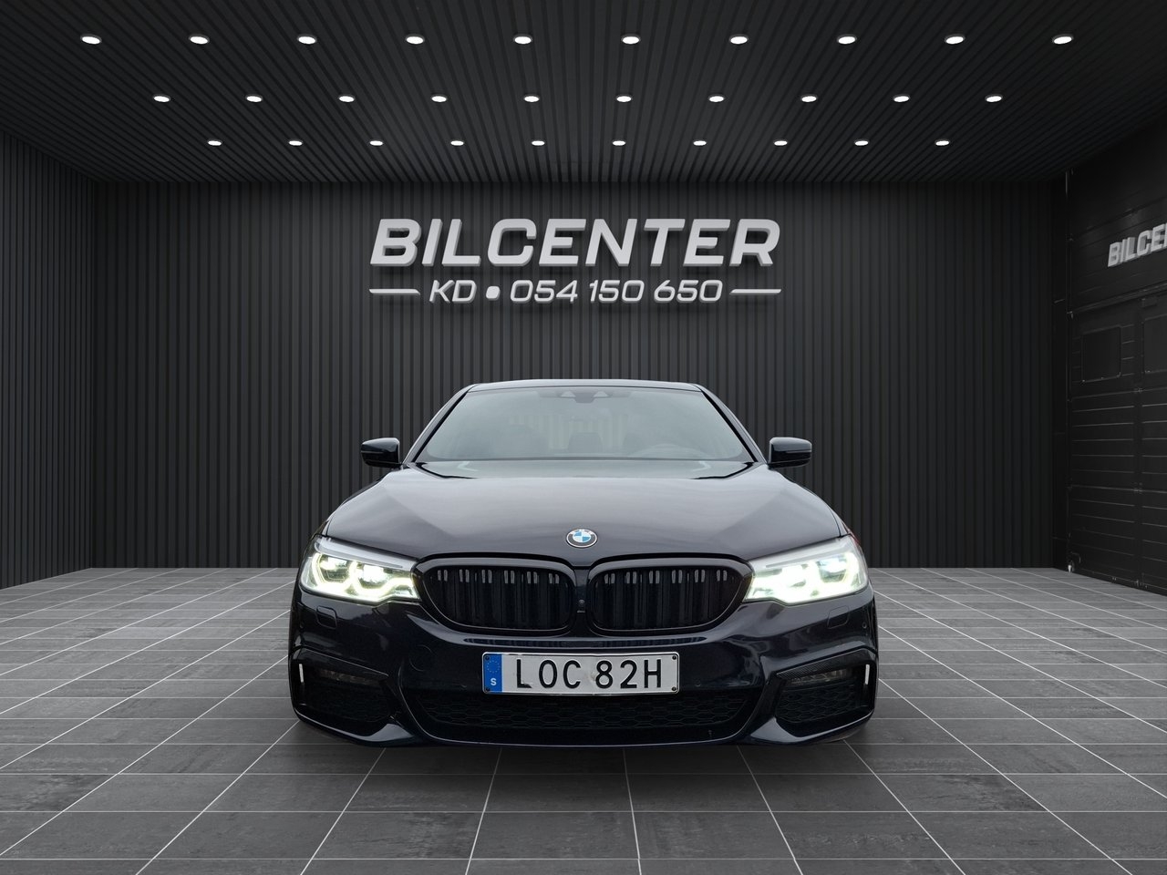 BMW 530 2020, photo 2/10