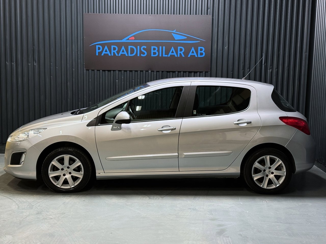 Peugeot 308 2013, bild 2/10