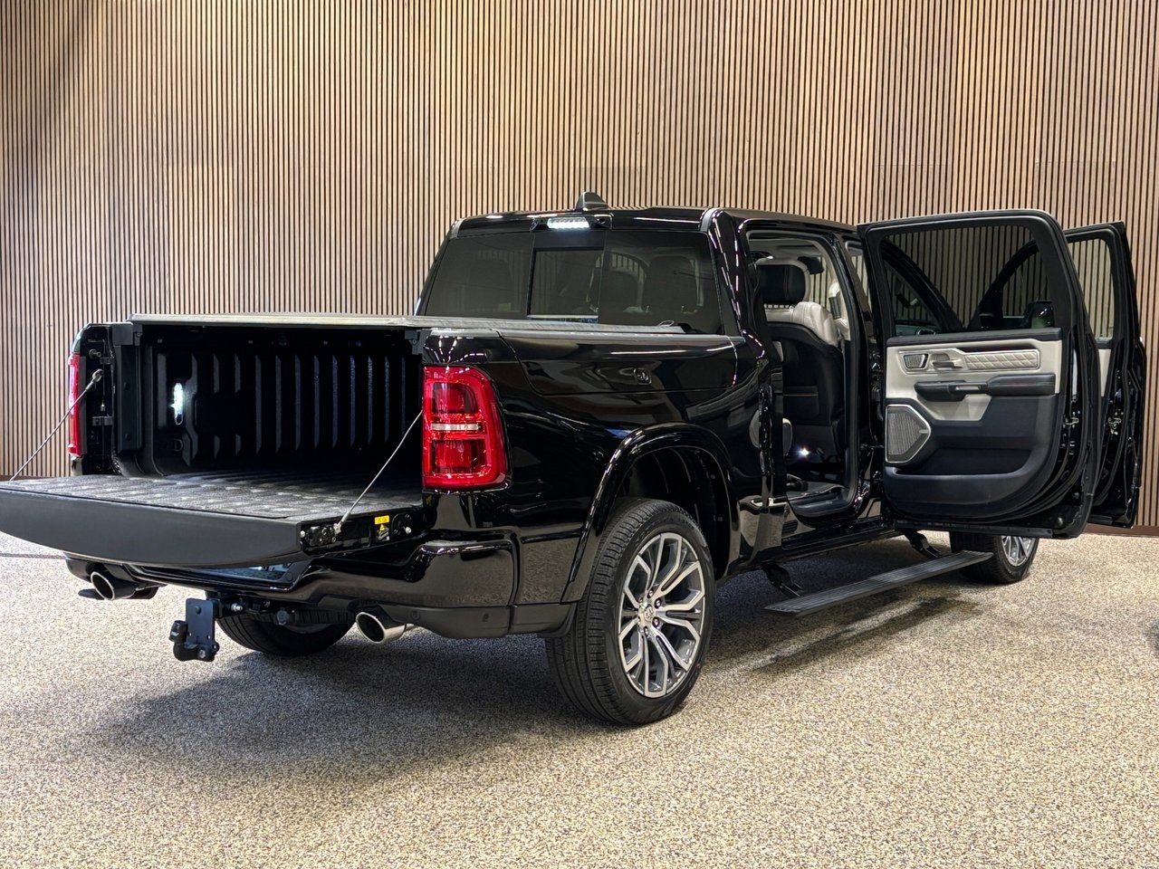 Dodge RAM 1500 Tungsten 548hk 2025, bild 4/10
