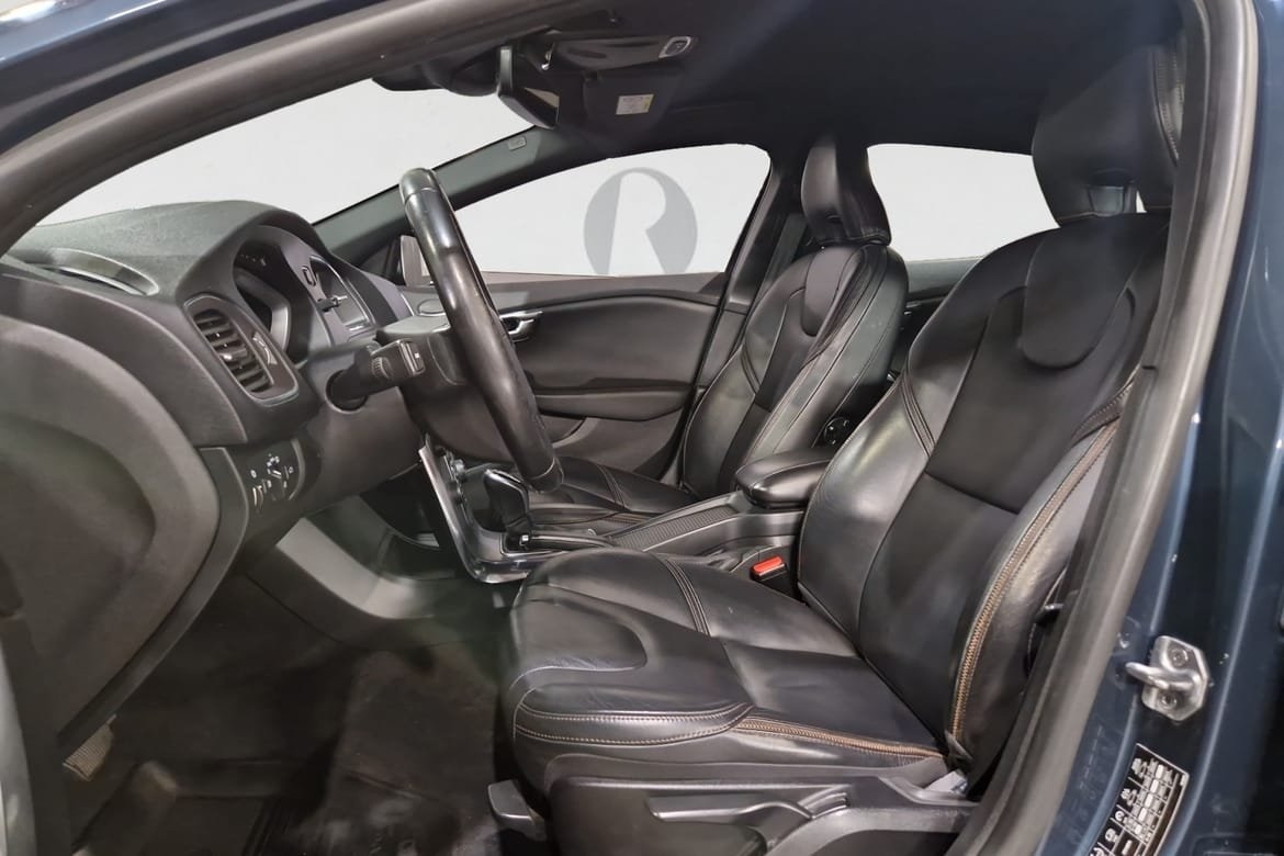 Volvo V40 Cross Country 2017, bild 3/10