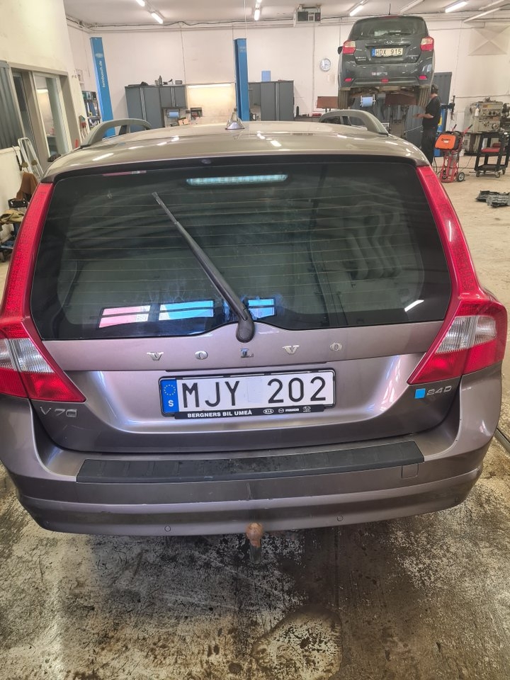 Volvo V70 2010, kuva 3/5