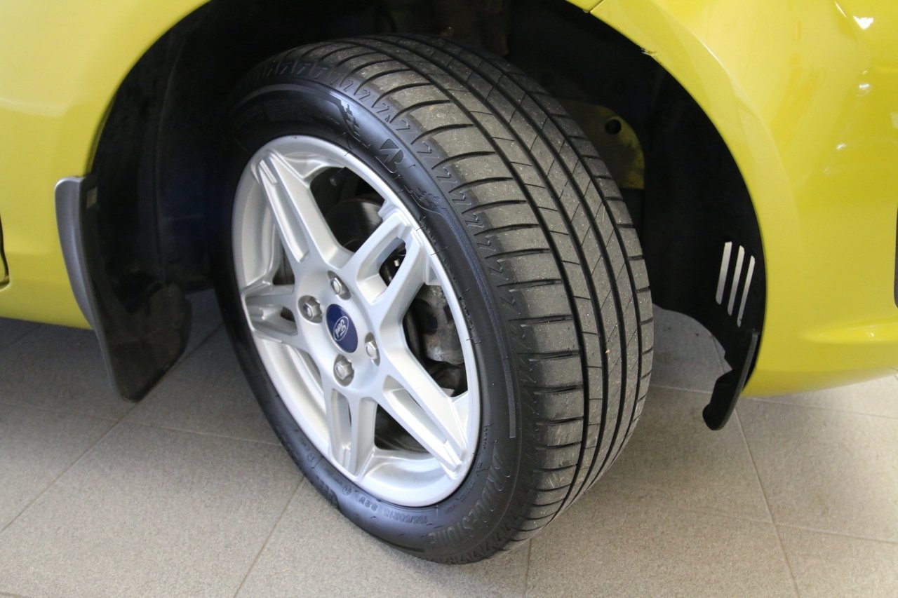 Ford Fiesta 2013, bild 2/19