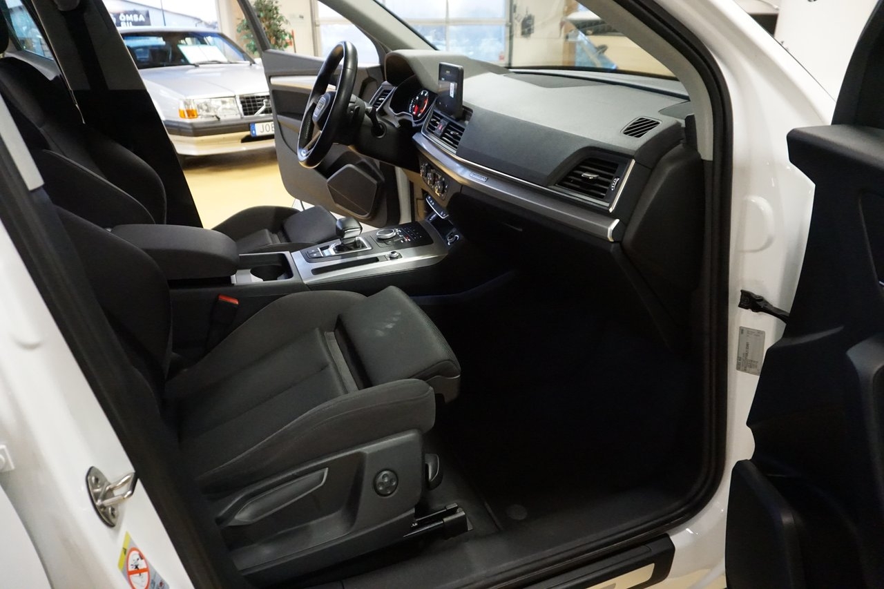 Audi Q5 2019, photo 7/10
