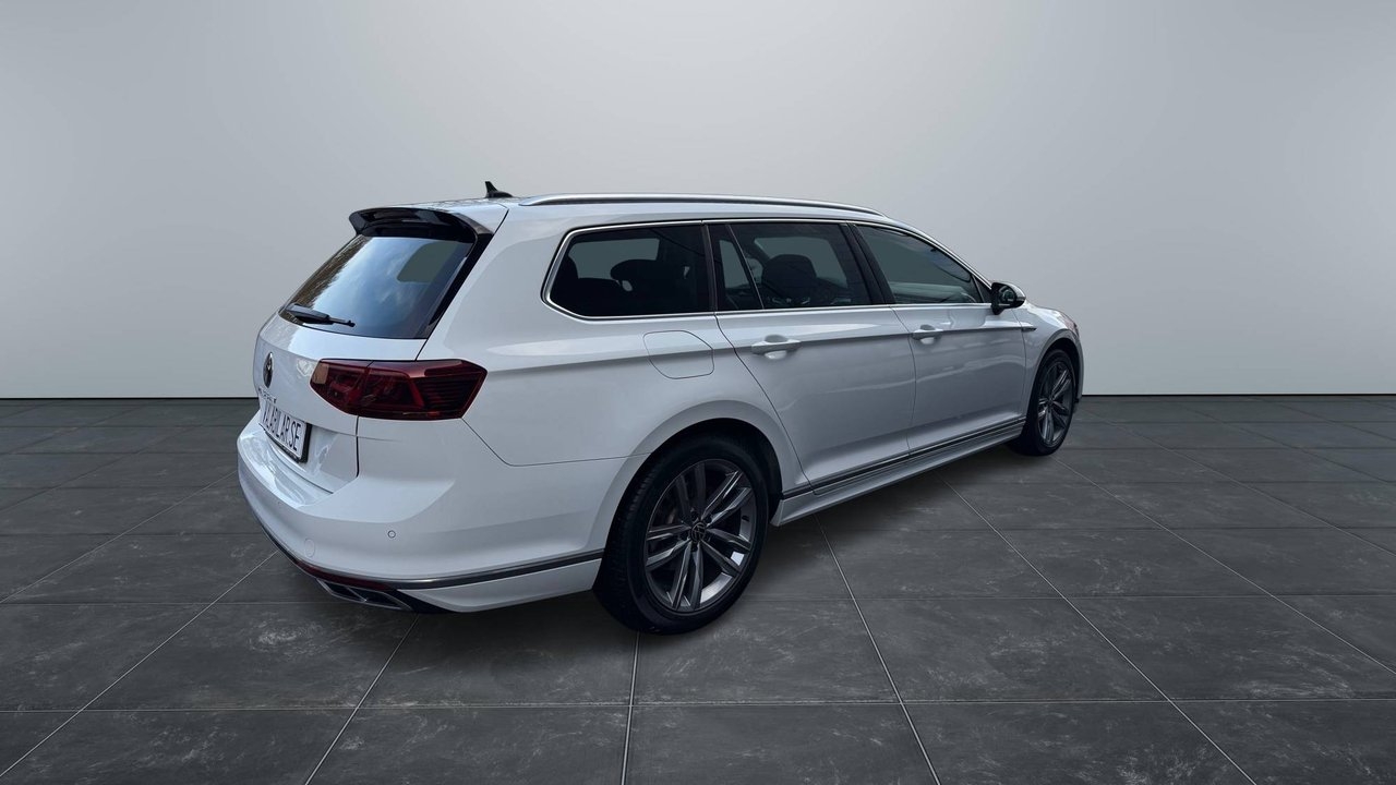 Volkswagen Passat 2022, bild 4/10