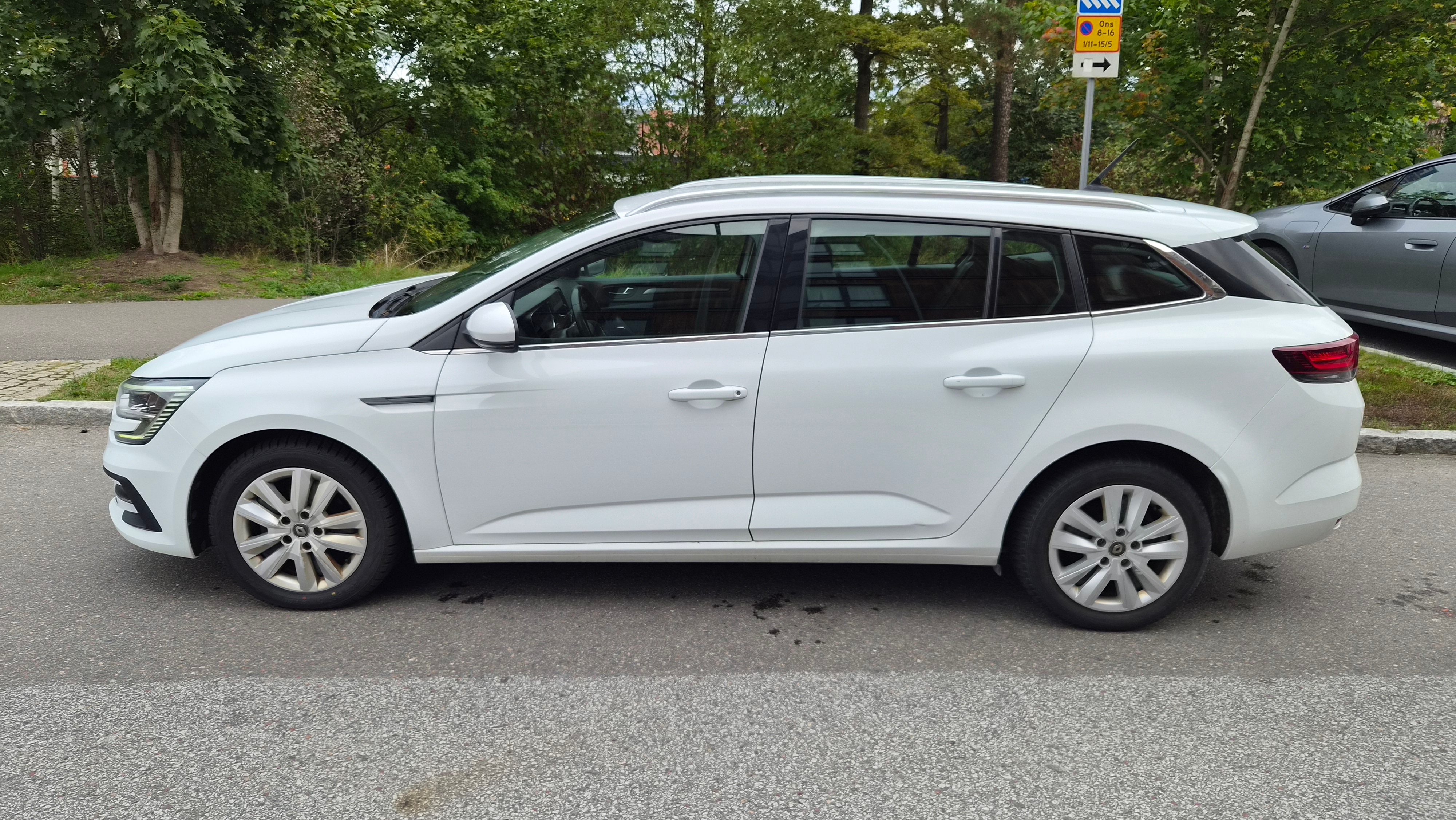 Renault Megane 2021, bild 2/10