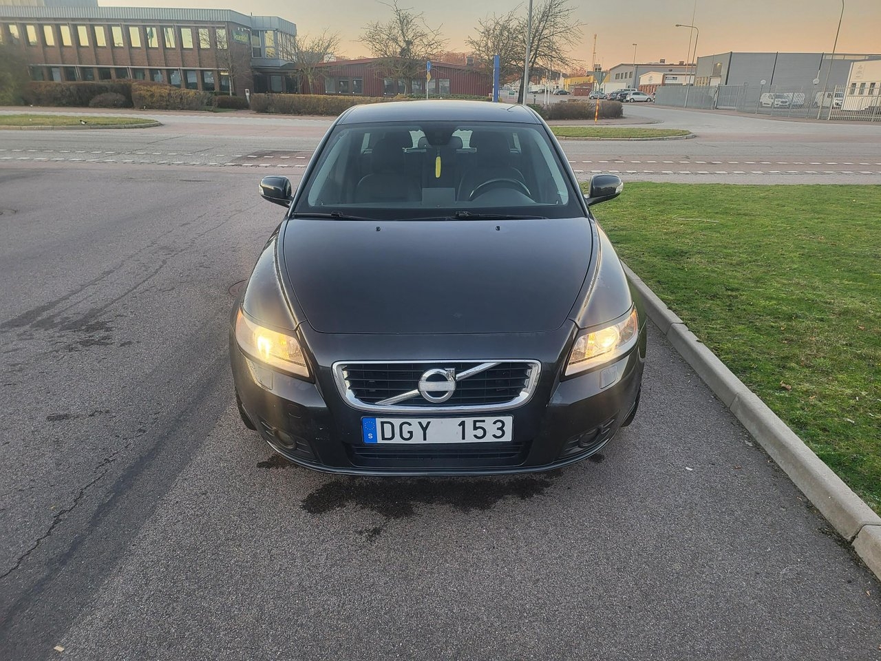 Volvo V50 2.0 D Momentum 2009, kuva 2/7