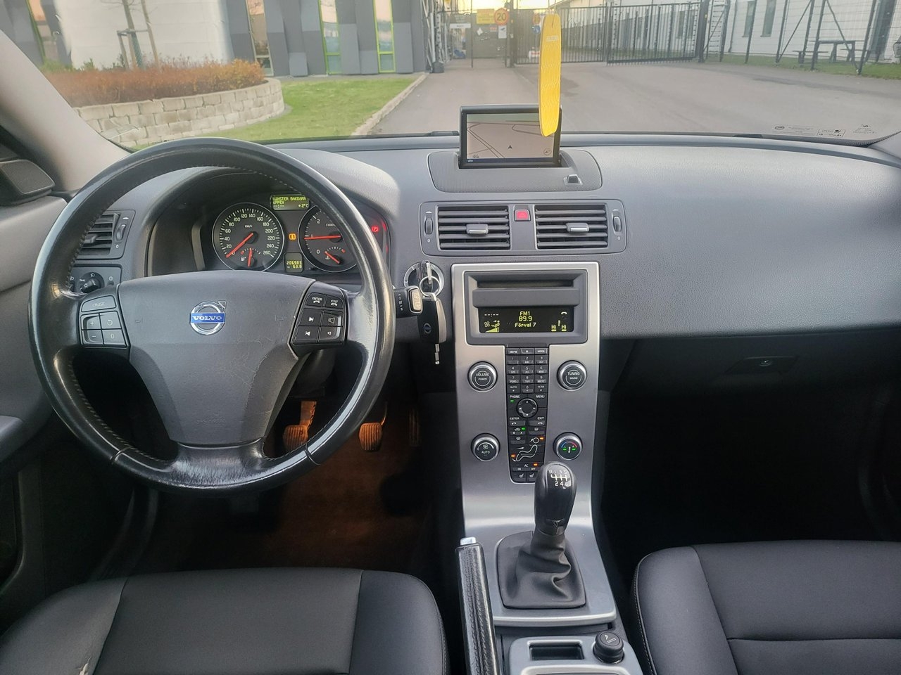 Volvo V50 2.0 D Momentum 2009, kuva 6/7