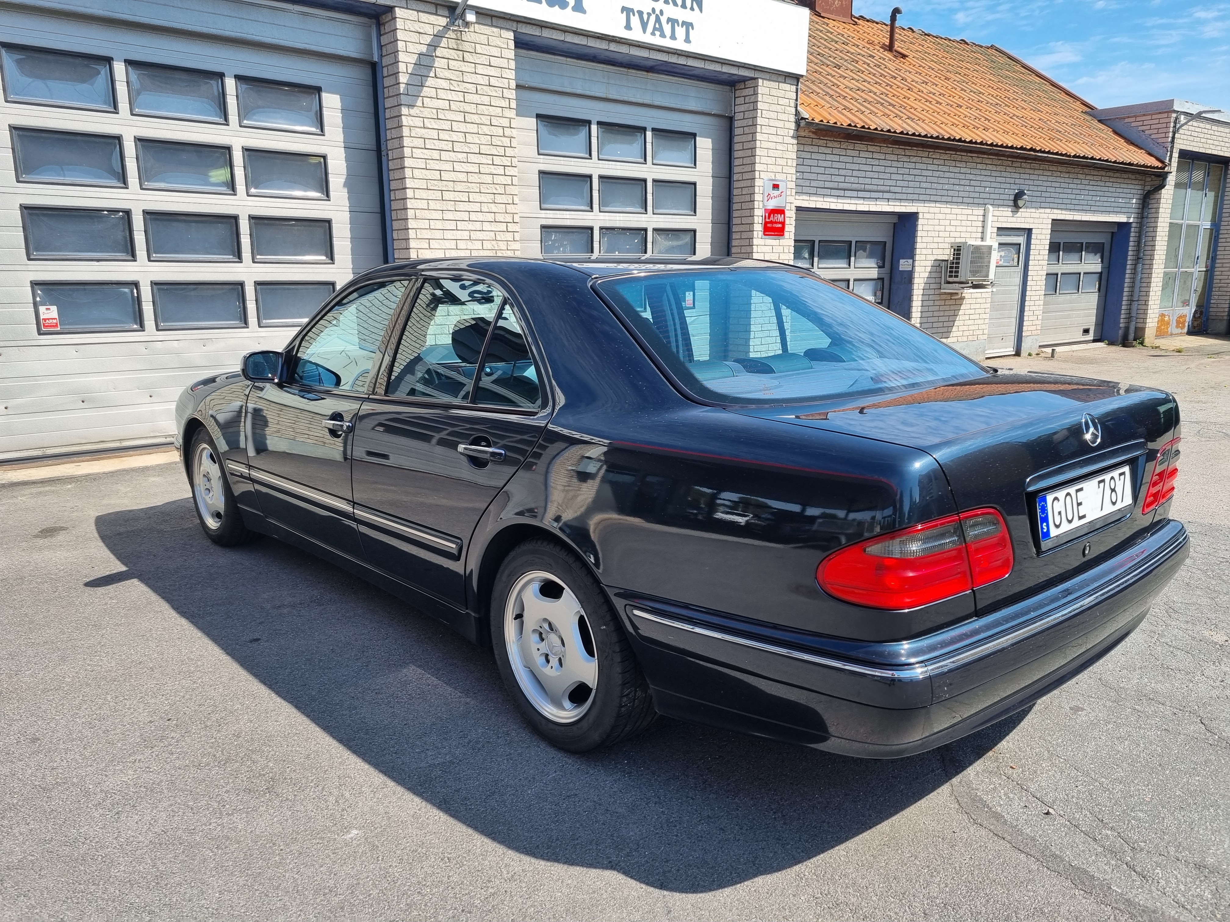 Mercedes-Benz E