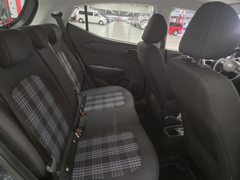 Hyundai i10 2025, bild 6/10