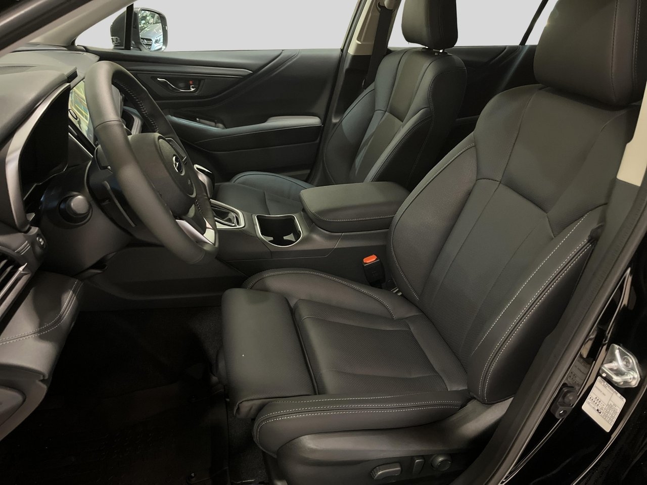 Subaru Outback 2025, photo 6/10