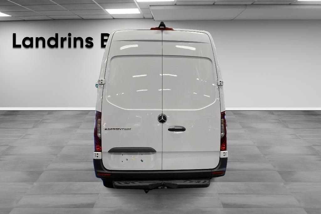 Mercedes-Benz Sprinter 2025, bild 5/10