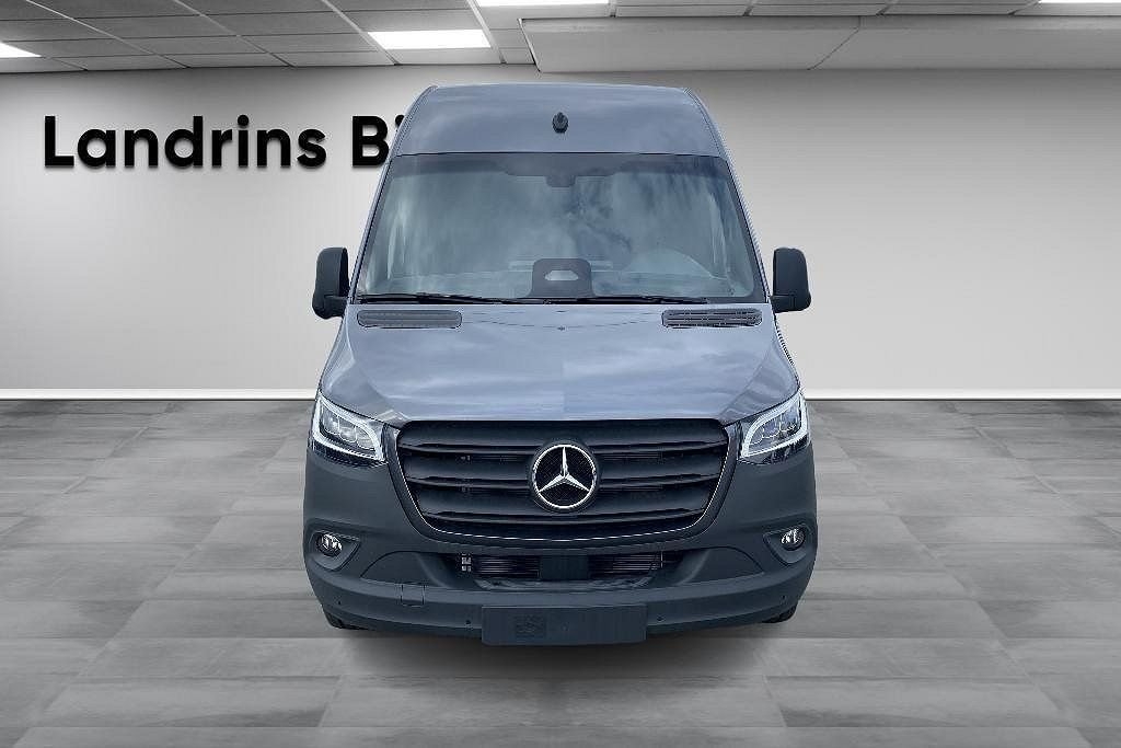 Mercedes-Benz Sprinter 2025, bild 2/6