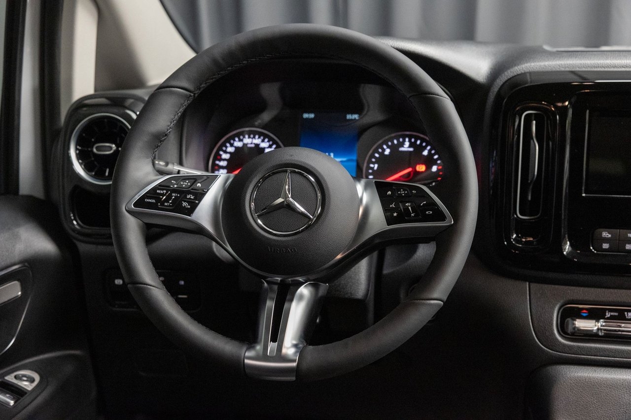 Mercedes-Benz Vito 2025, bild 4/8