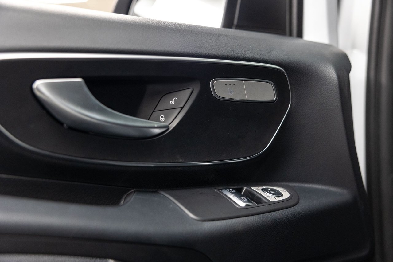Mercedes-Benz Vito 2025, photo 6/8