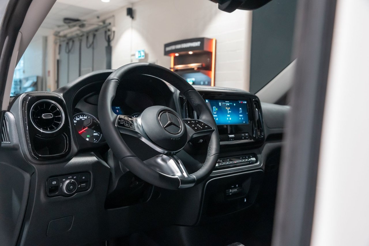 Mercedes-Benz Vito 2025, bild 6/10