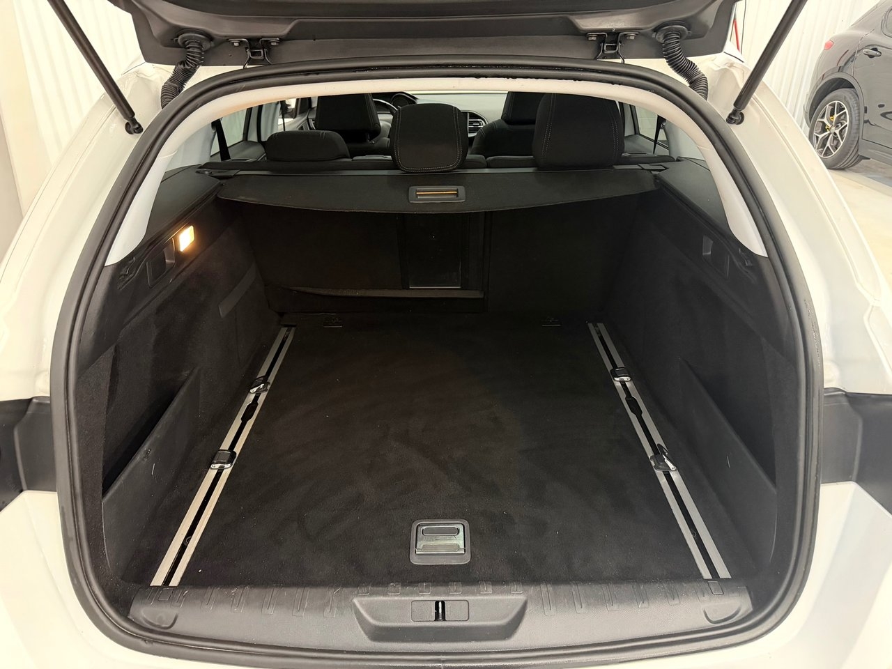 Peugeot 308 2014, bild 7/10