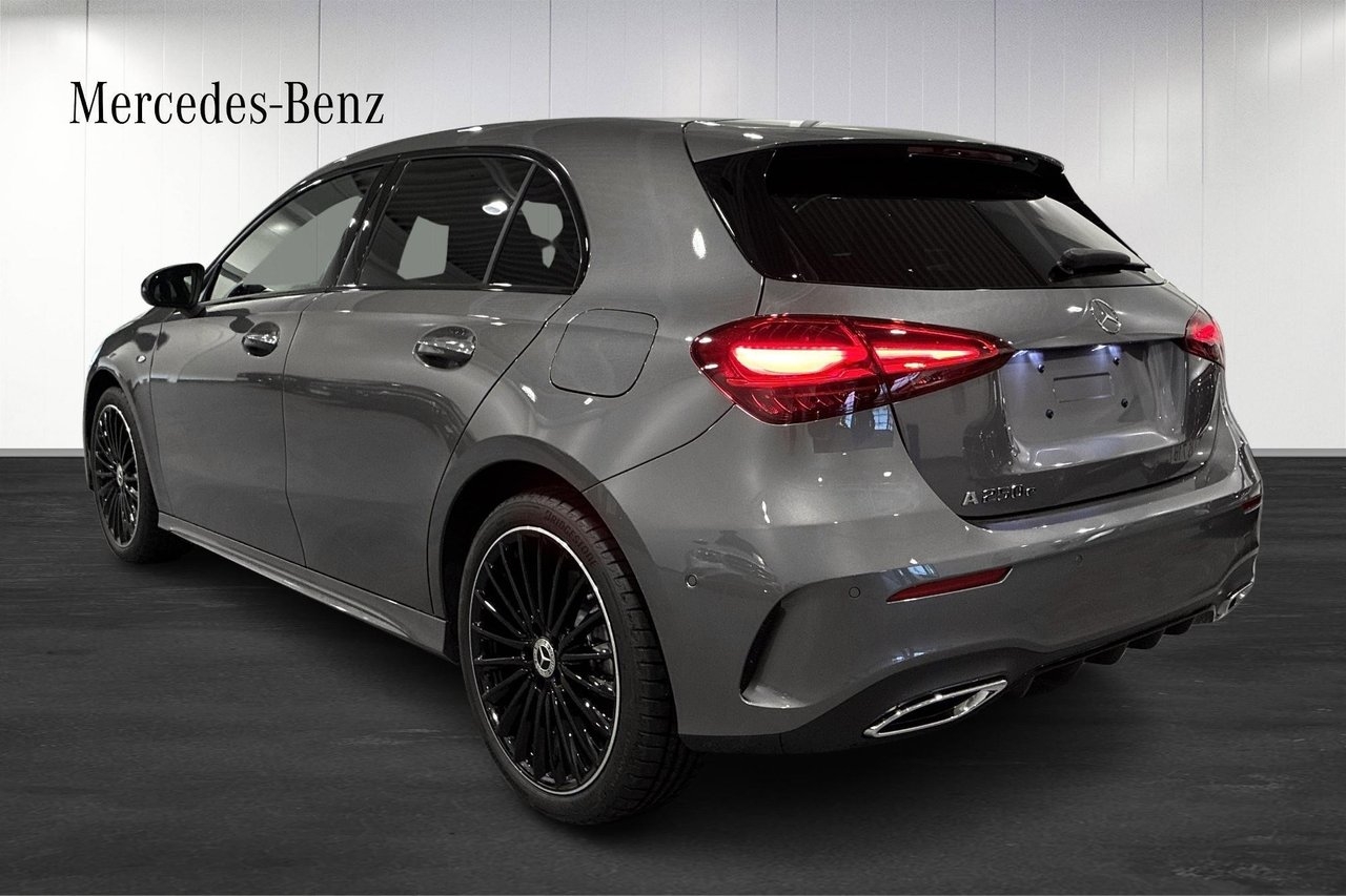 Mercedes-Benz A 250 E / AMG NIGHT 2026, bild 3/17