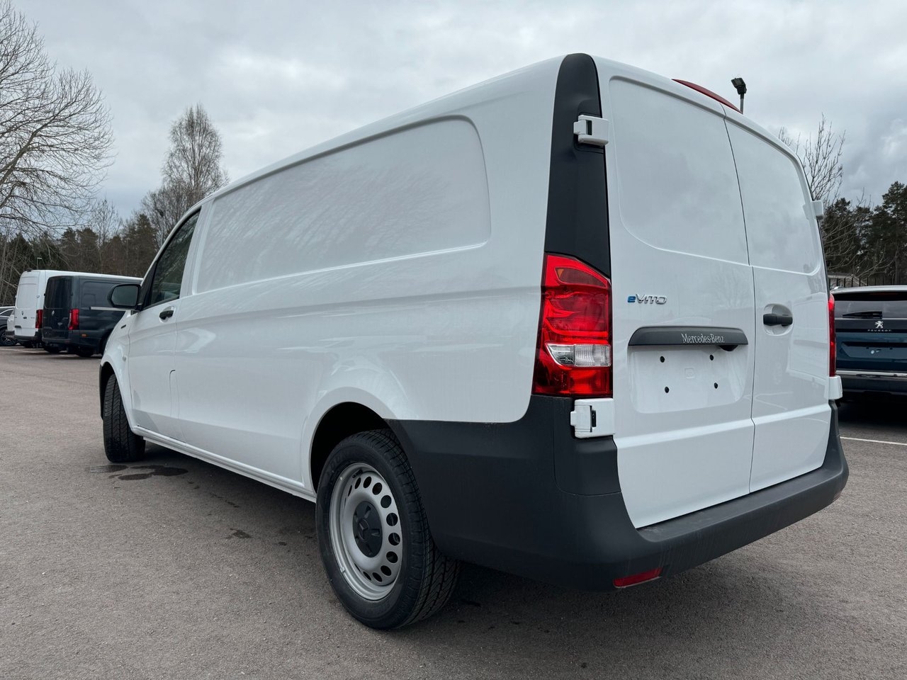 Mercedes-Benz eVito 112 Skåp ex 2024, kuva 3/6