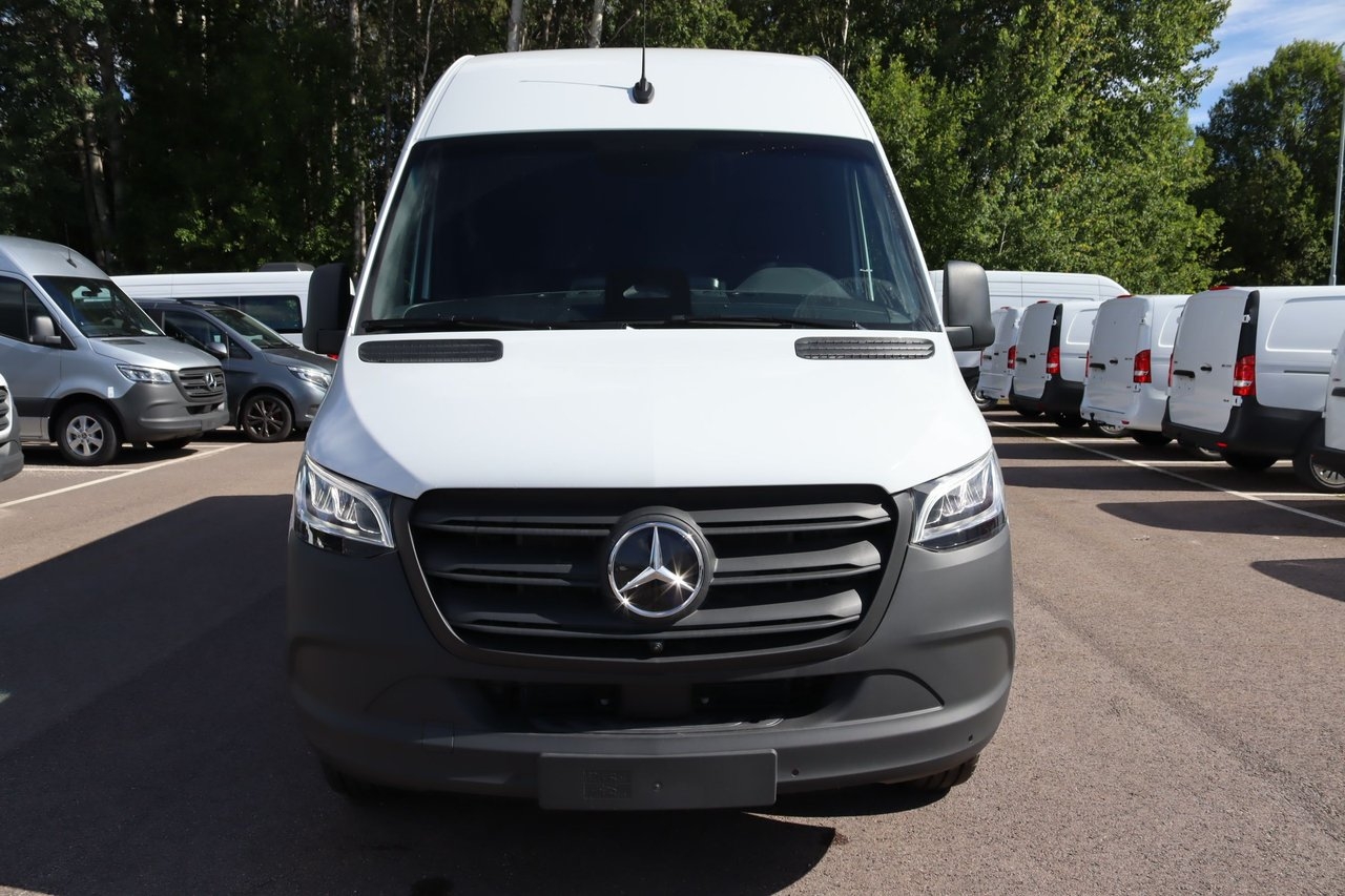 Mercedes-Benz eSprinter 420 Skåp A3 2025, bild 2/6