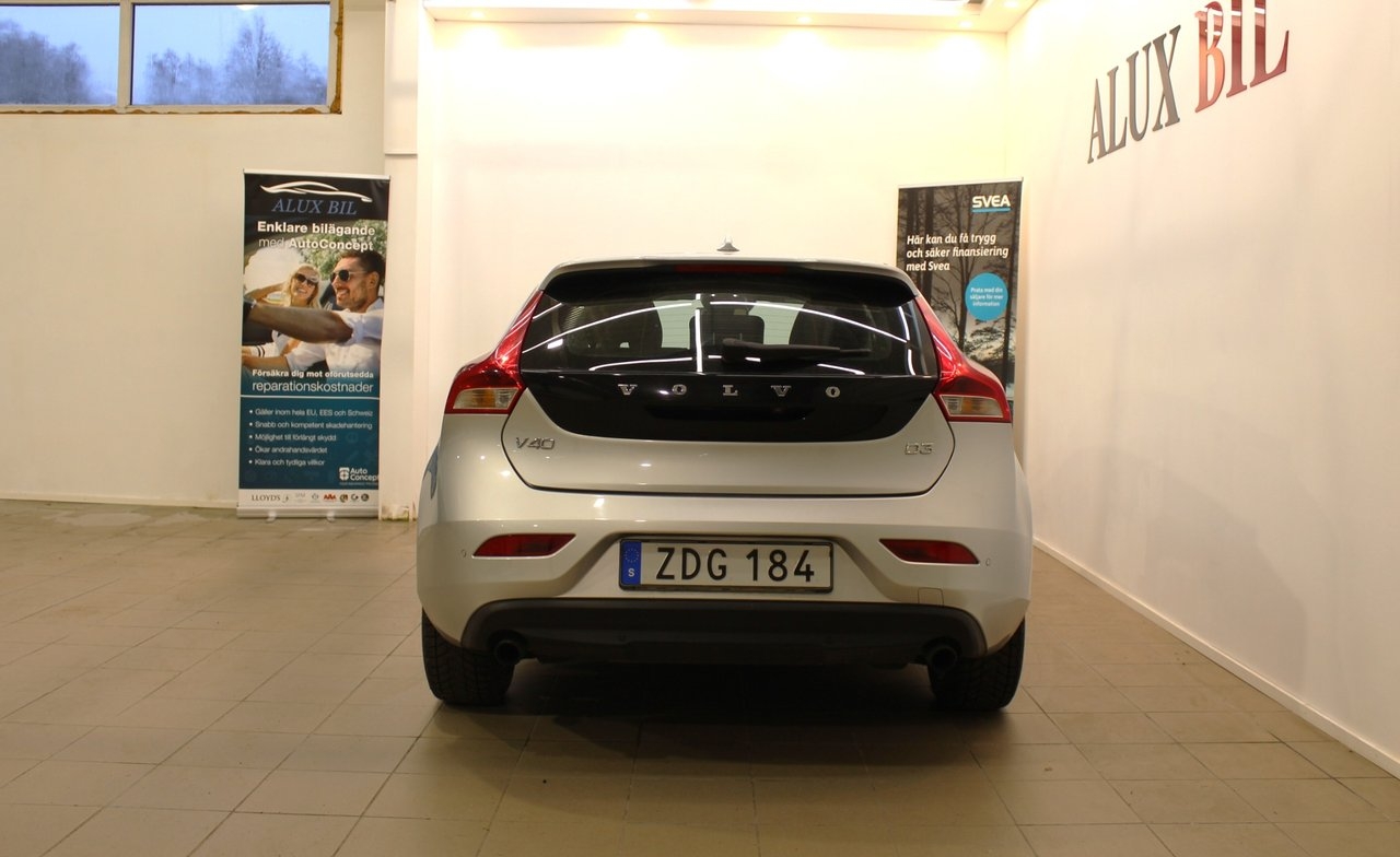 Volvo V40 D3 Geartronic 2018, bild 7/10