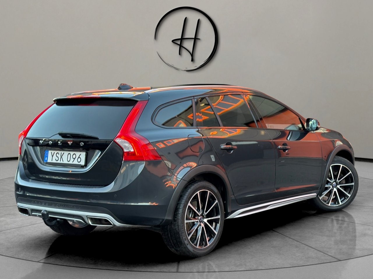 Volvo V60 Cross Country 2018, bild 7/36