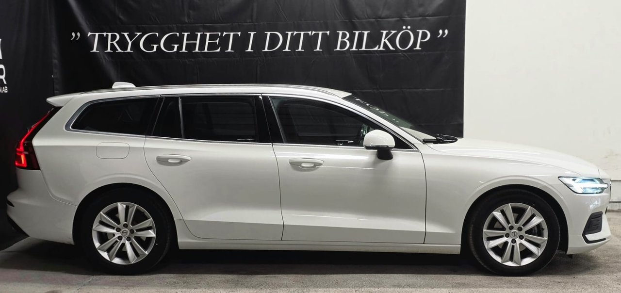 Volvo V60 2019, photo 4/10