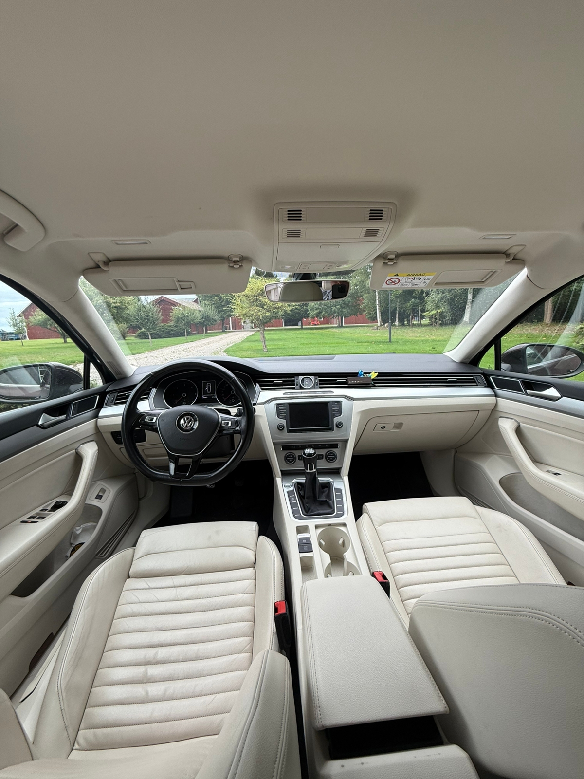 Volkswagen Passat 2015, bild 5/5