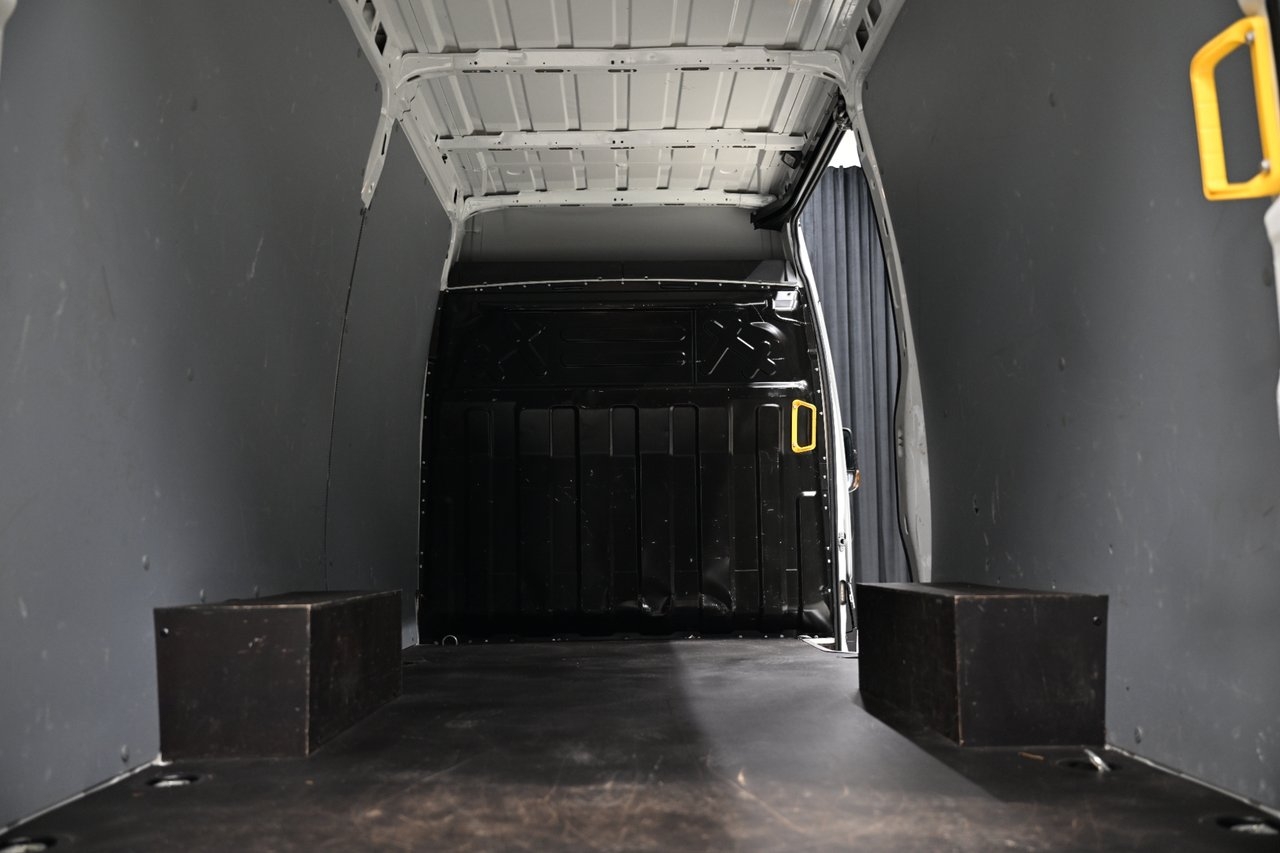 Iveco Daily 136HK L3H2 Automat 2023, bild 7/24