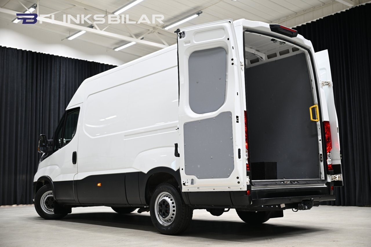Iveco Daily 136HK L3H2 Automat 2023, bild 6/24