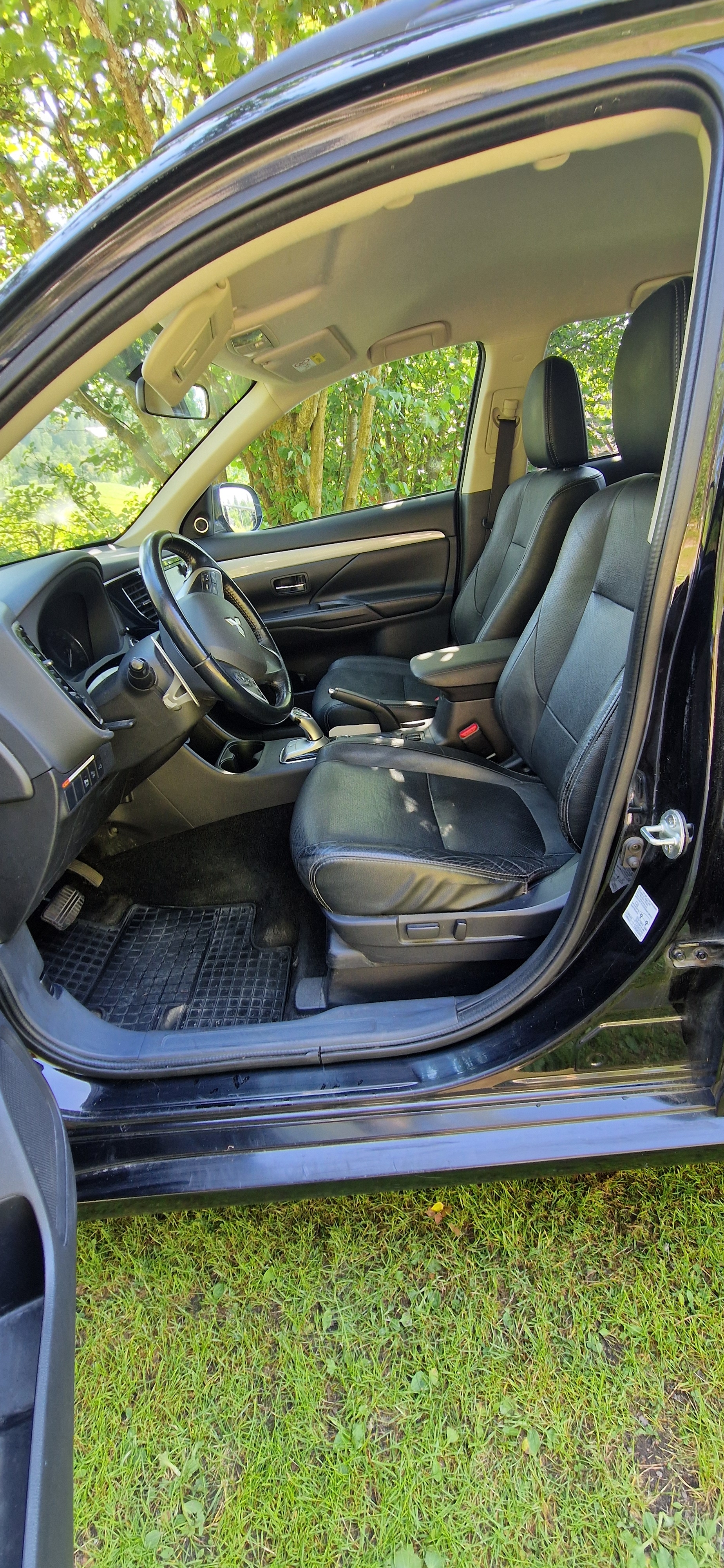 Mitsubishi Outlander 2014, bild 4/5