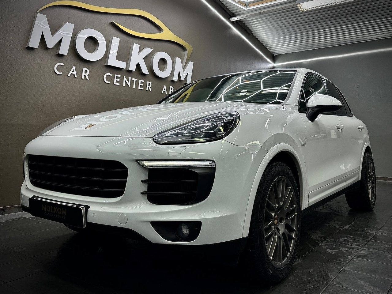 Porsche Cayenne Diesel TipTronic S 4X4 2017, kuva 5/10