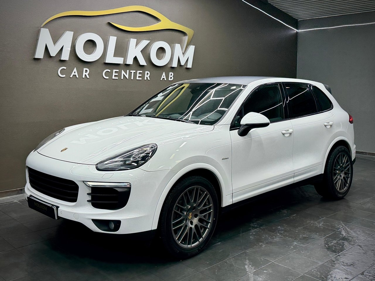Porsche Cayenne Diesel TipTronic S 4X4 2017, kuva 4/10