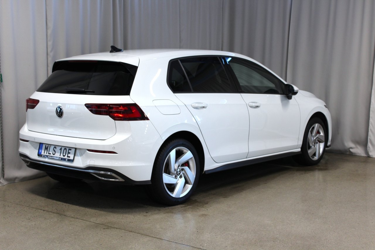 Volkswagen Golf VIII GTE 245HK, S&V-hjul 2021, bild 2/10