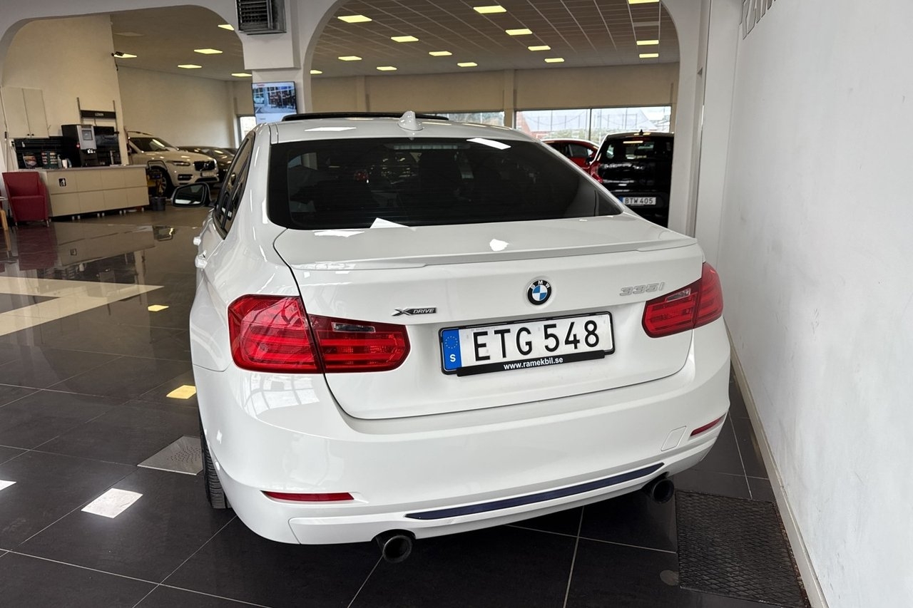 BMW 335 2013, photo 5/8