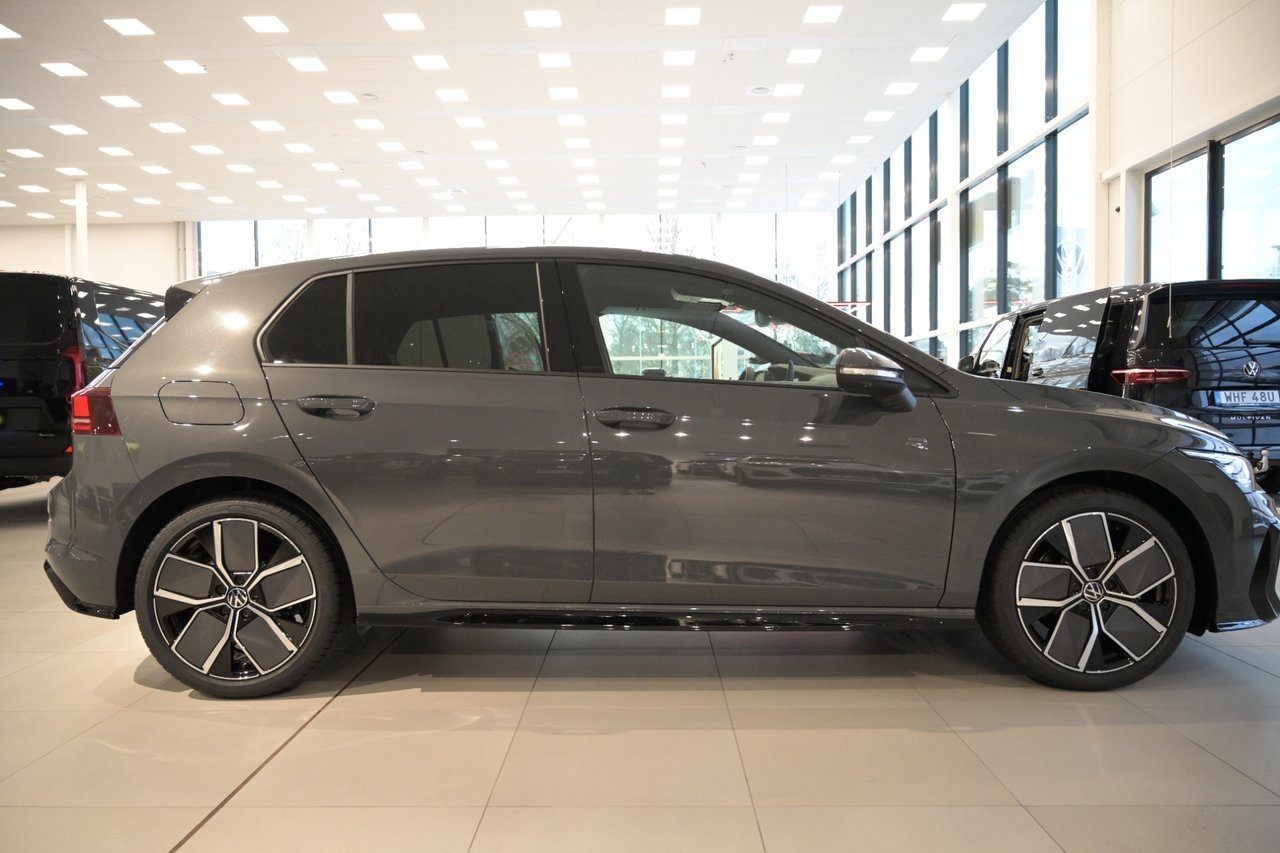 Volkswagen Golf 2026, bild 6/24