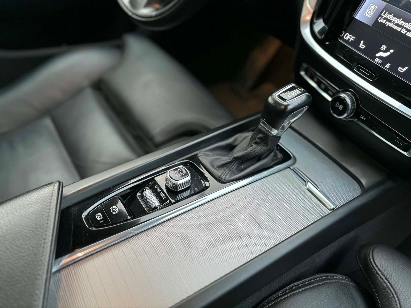 Volvo V60 Cross Country 2019, bild 5/6