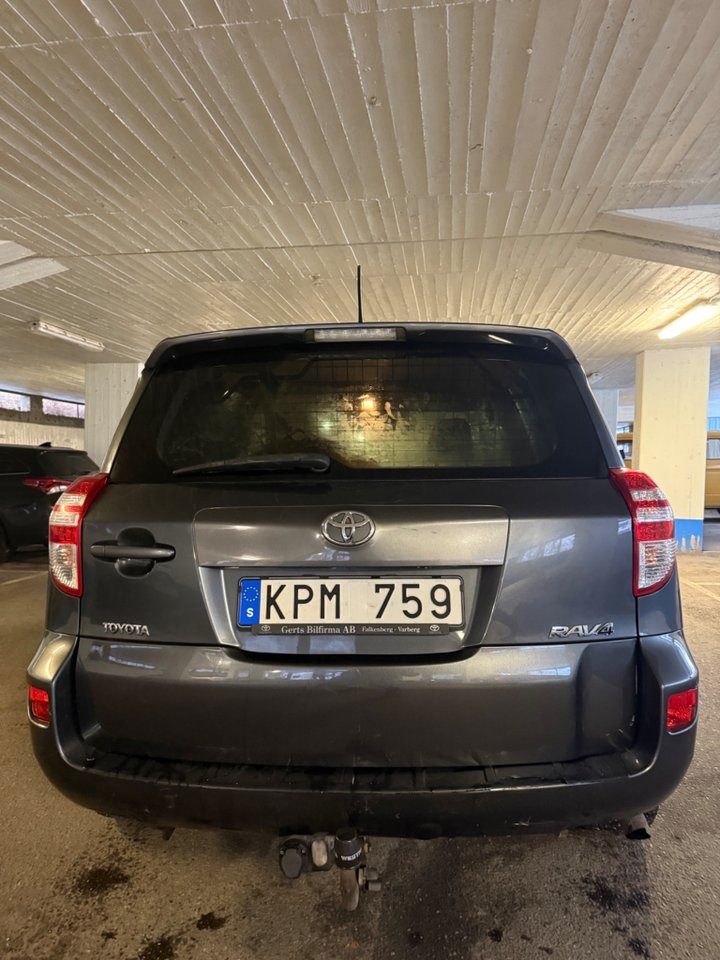 Toyota RAV4 2010, bild 6/13