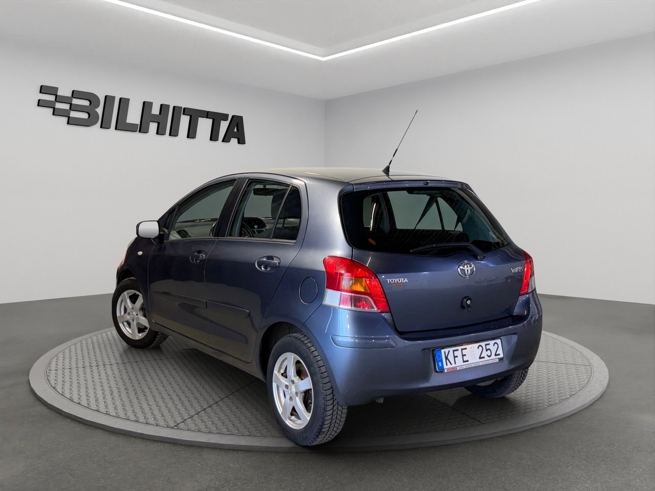Toyota Yaris 5-dörrar 1.0 VVT-i Euro 4 2009, bild 4/10