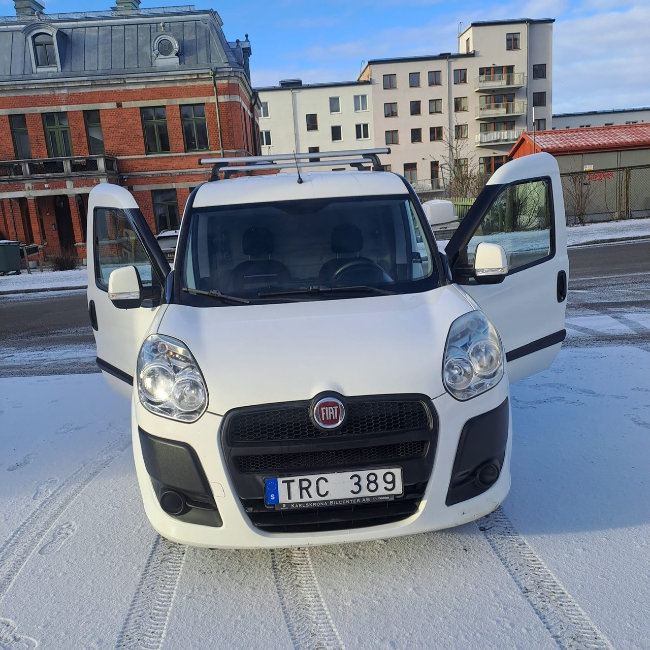 Fiat Doblo 2014, photo 2/6