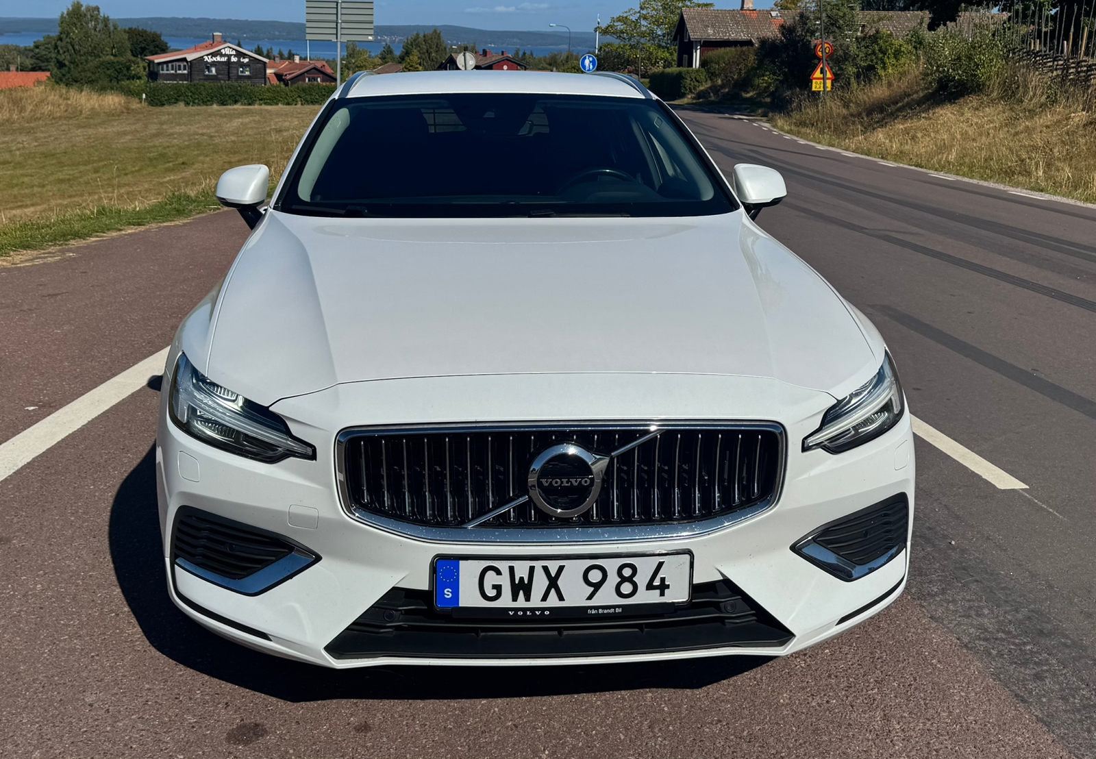 Volvo V60 Recharge T6 AWD Geartronic 2021, bild 2/10