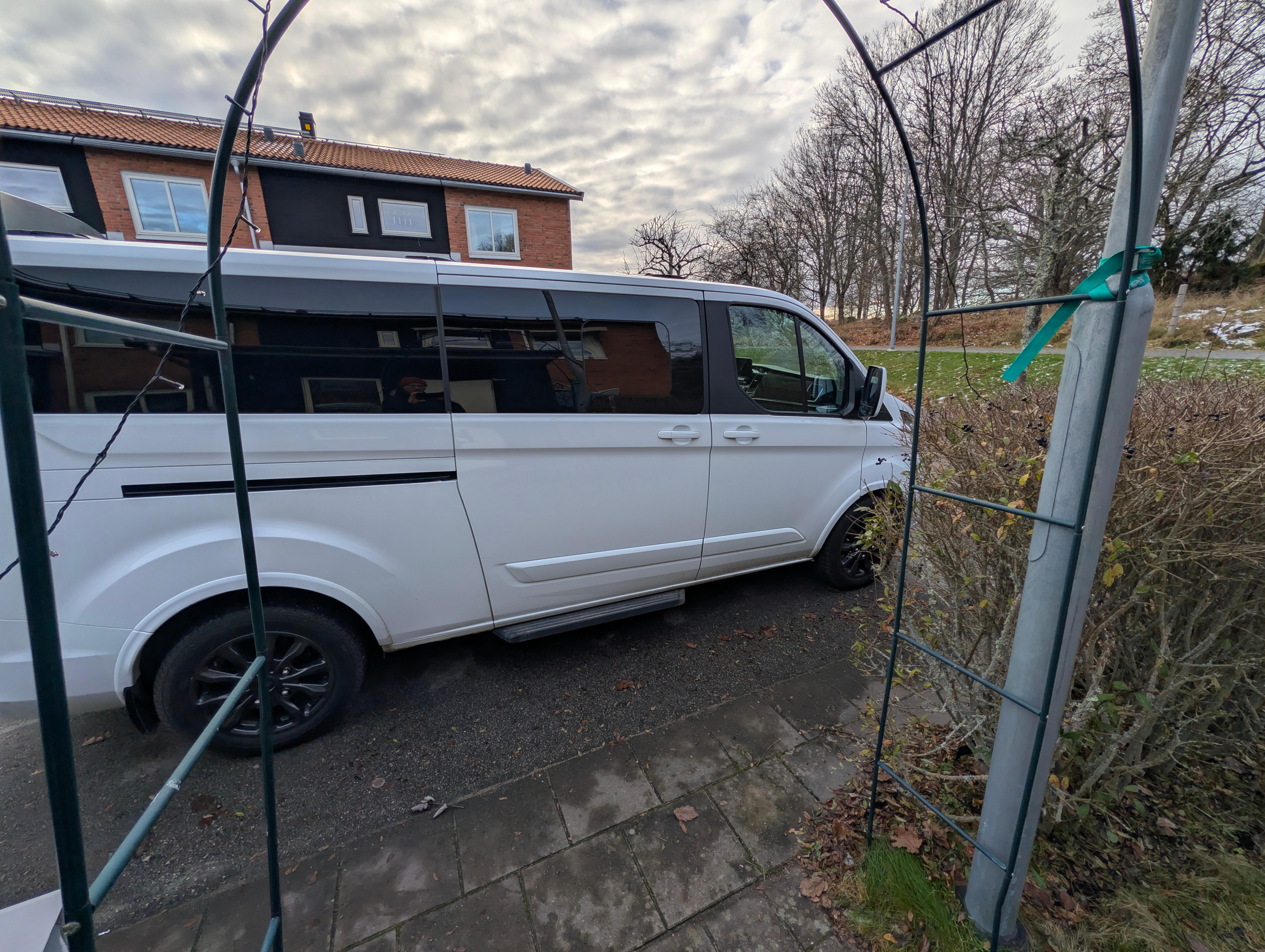 Ford Tourneo Custom 2020, bild 3/10