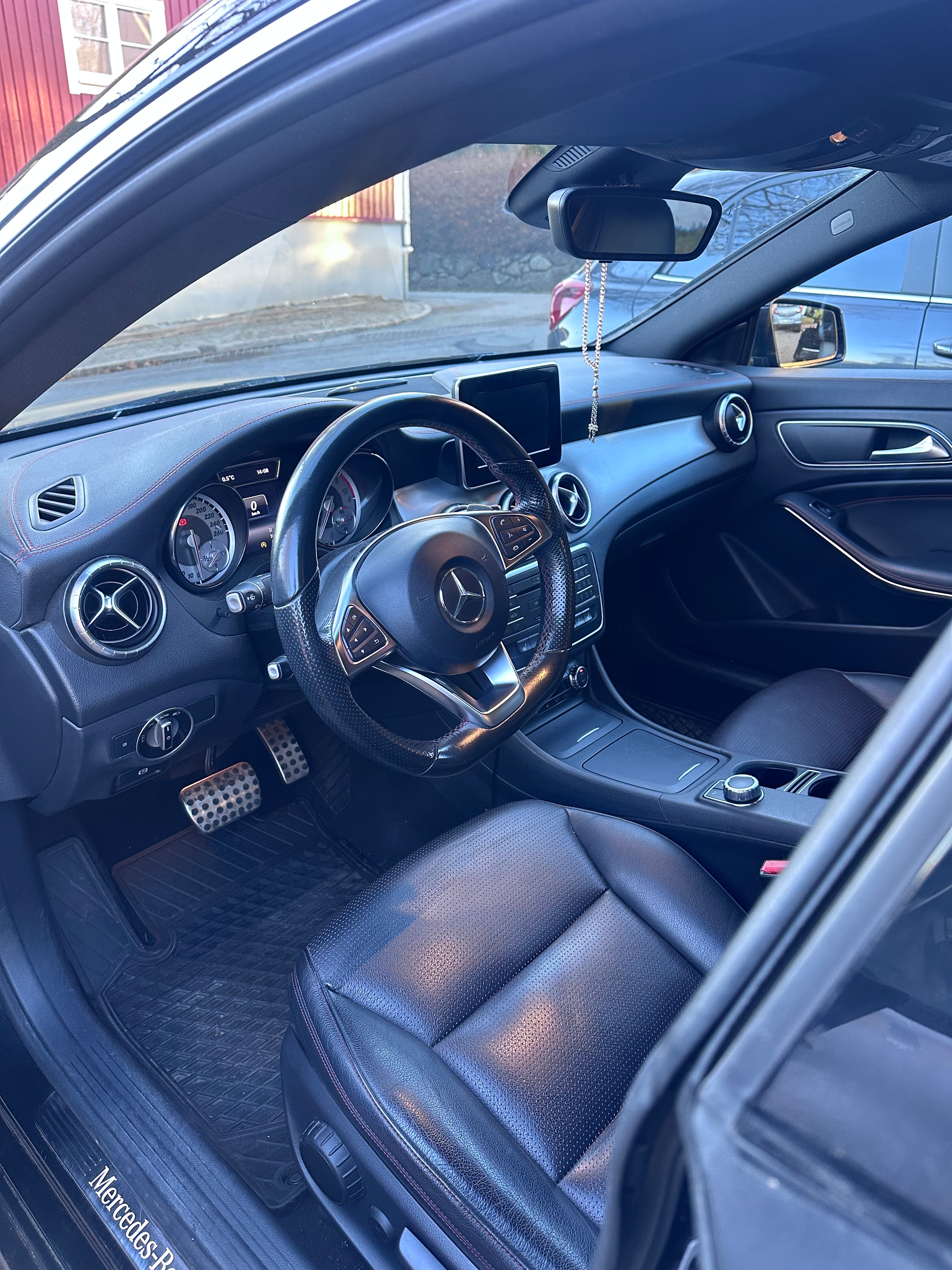 Mercedes-Benz CLA 220 CDI 7G-DCT 2015, bild 6/10